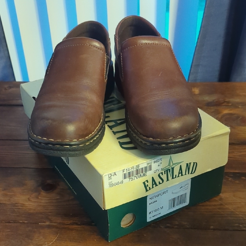 Eastland Brown Leather Loafers Comfortable Slip-Ons